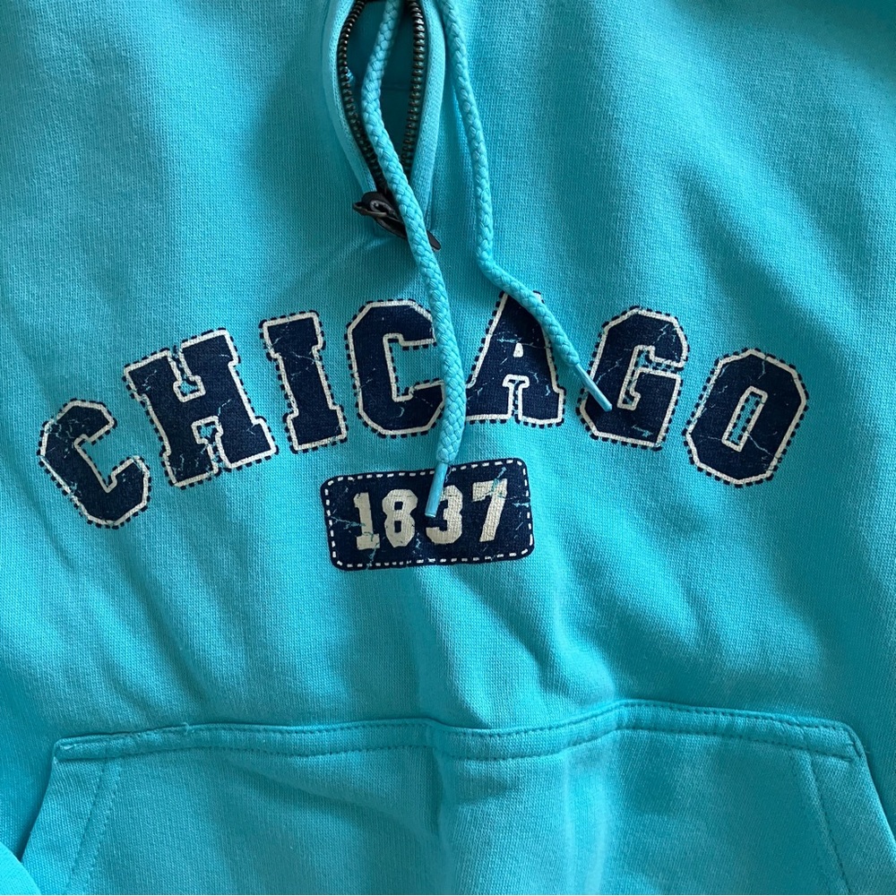 Chicago Pullover Blue Hooded Sweatshirt with Hand-warmer pocket 1/4 Zip Medium